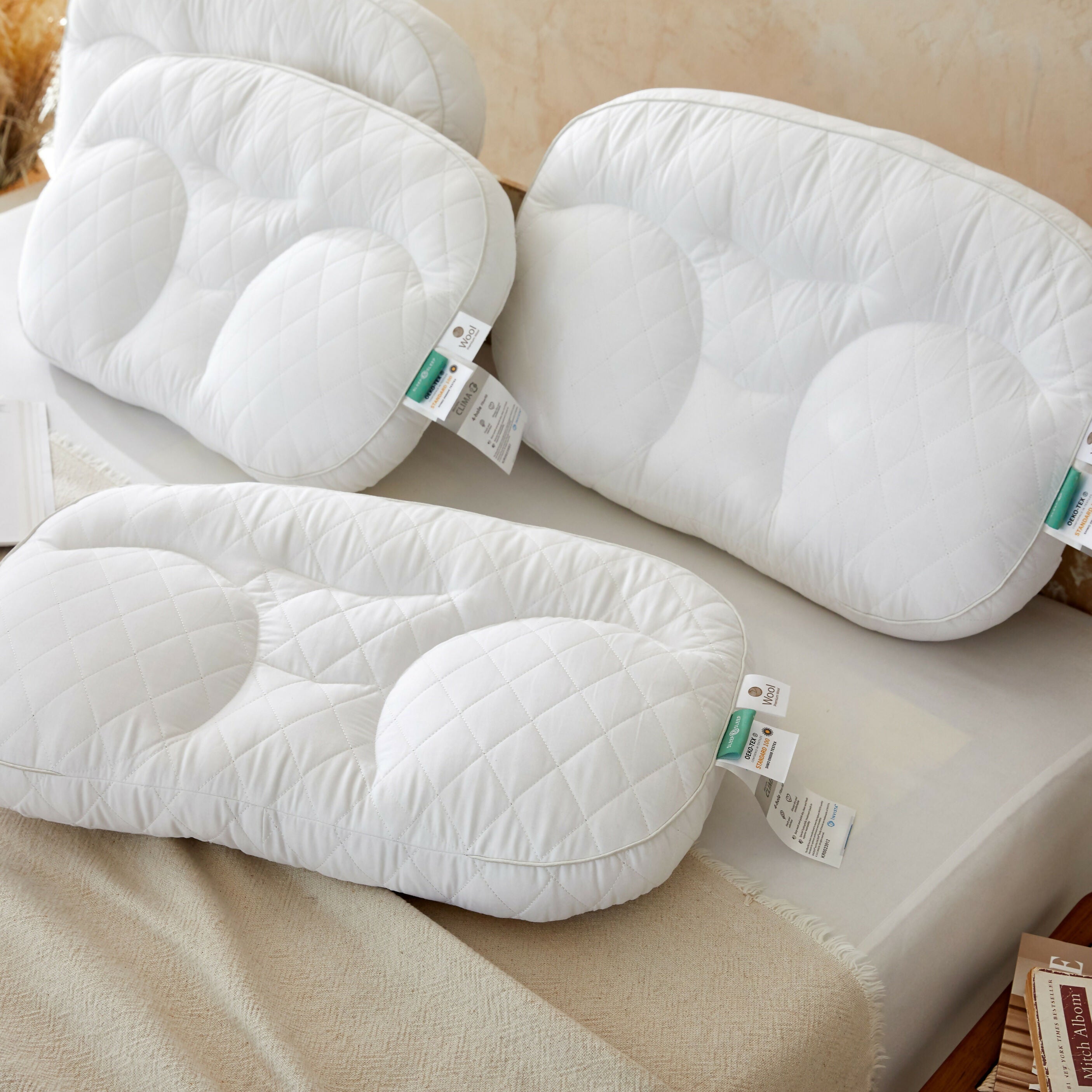 B. IU Deep Sleep Pillow (M)