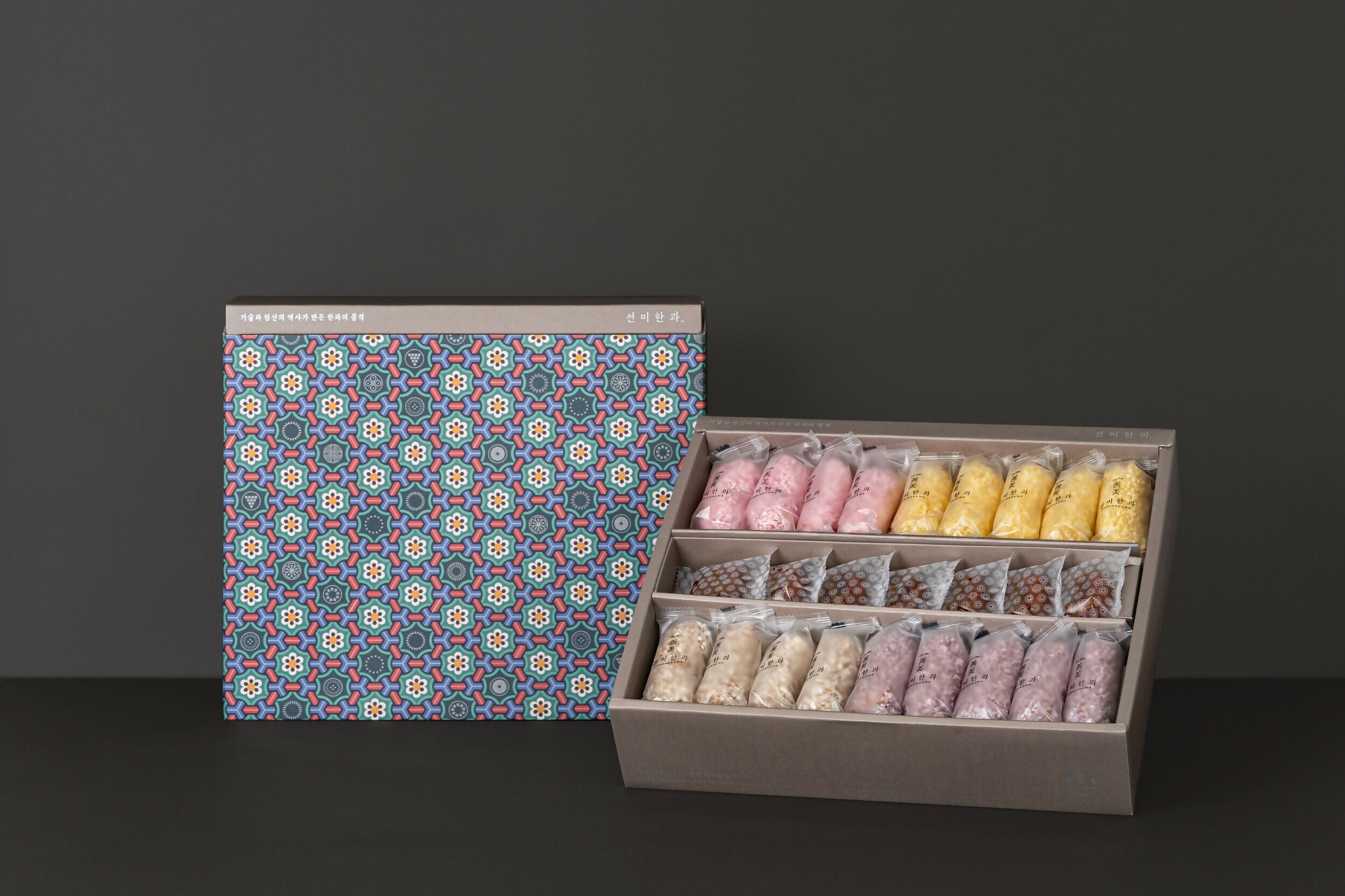 [SUNMI HANGWA] Dancheong 2-Tier Set