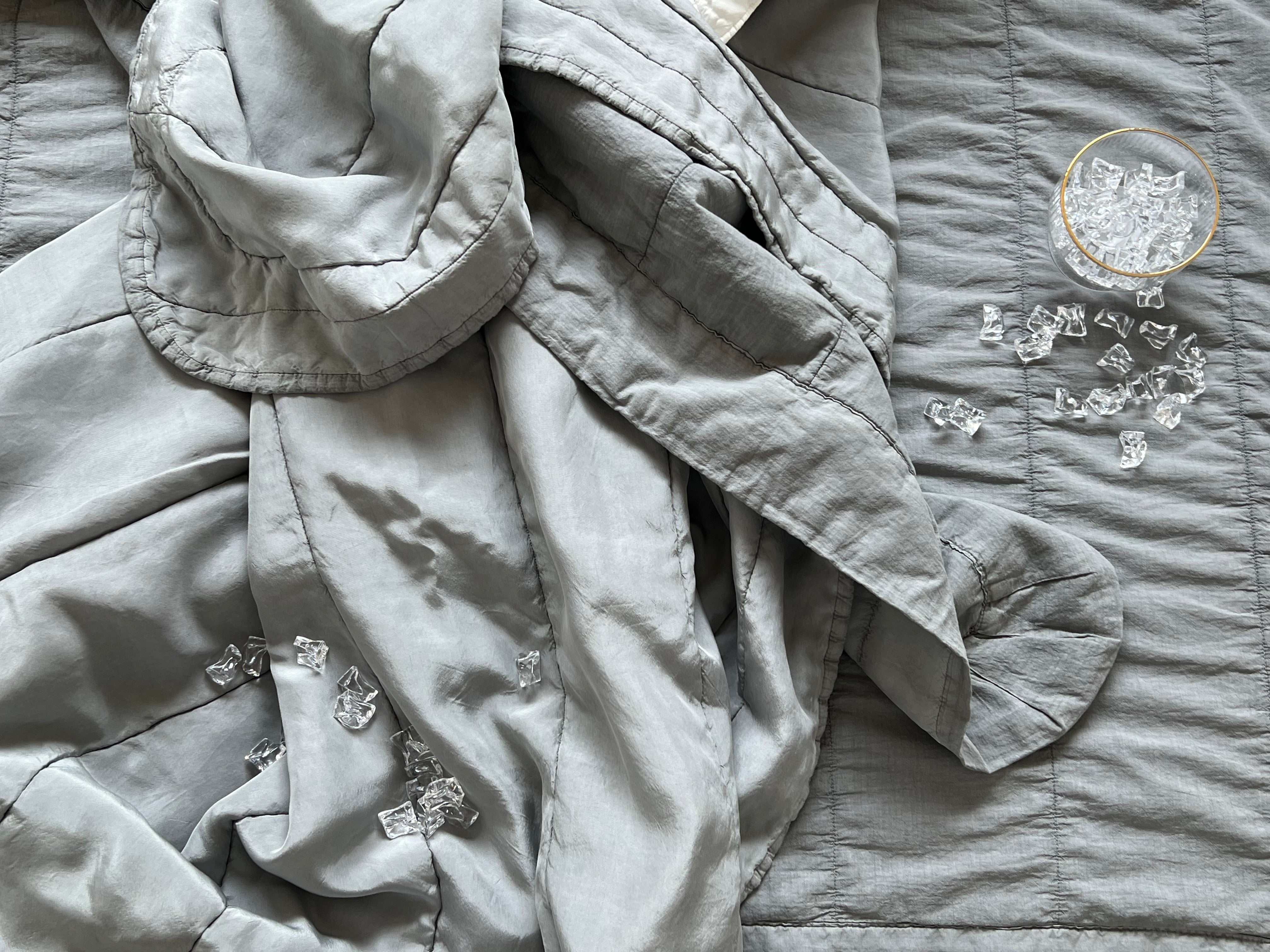 A. Ice-Cream Charr Punggi Viscose Rayon Bedding Set (Q)