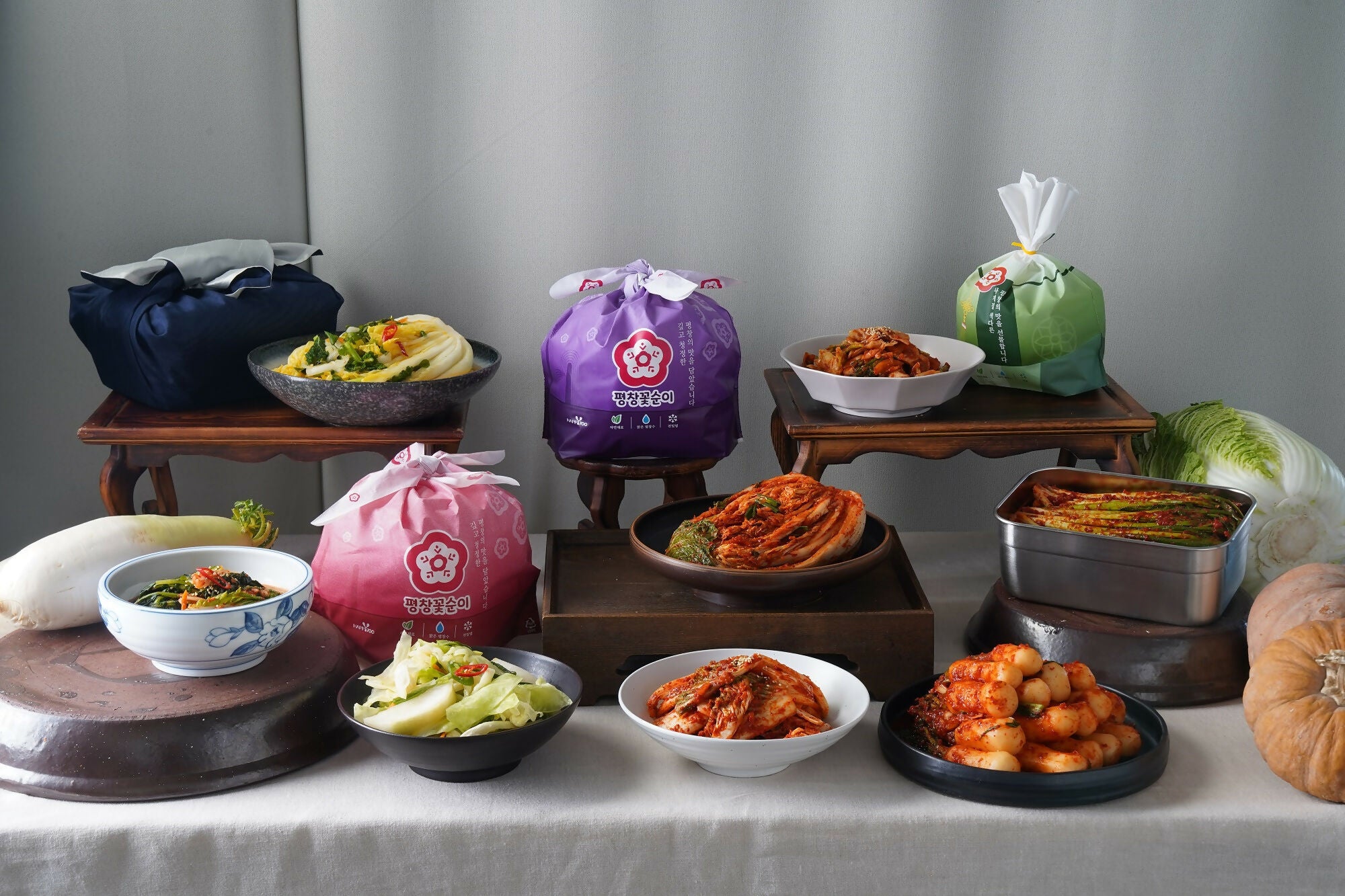 A. Pyeongchang Kkotsooni Highland Napa Cabbage Kimchi 5kg + Pumpkin Mustard Leaf Kimchi 3kg Set
